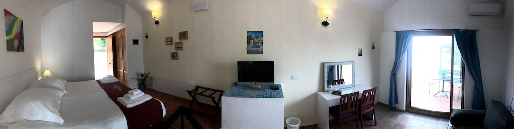 Apartment, 1 Bedroom, Terrace photo 2