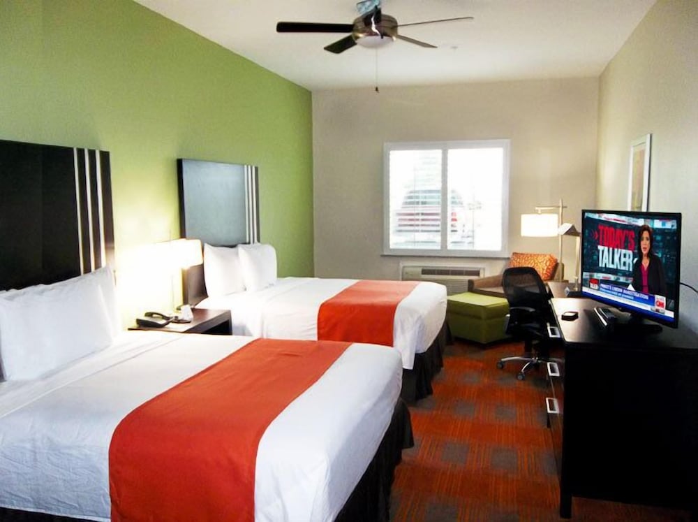 Standard Room, 2 Queen Beds, Non Smoking photo 1