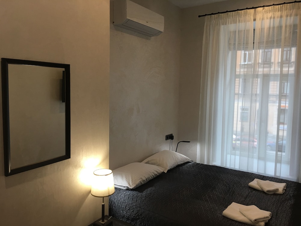 Standard Double Or Twin Room photo 3