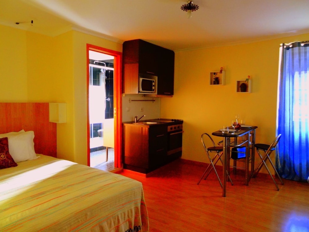 Studio, Kitchenette photo 2