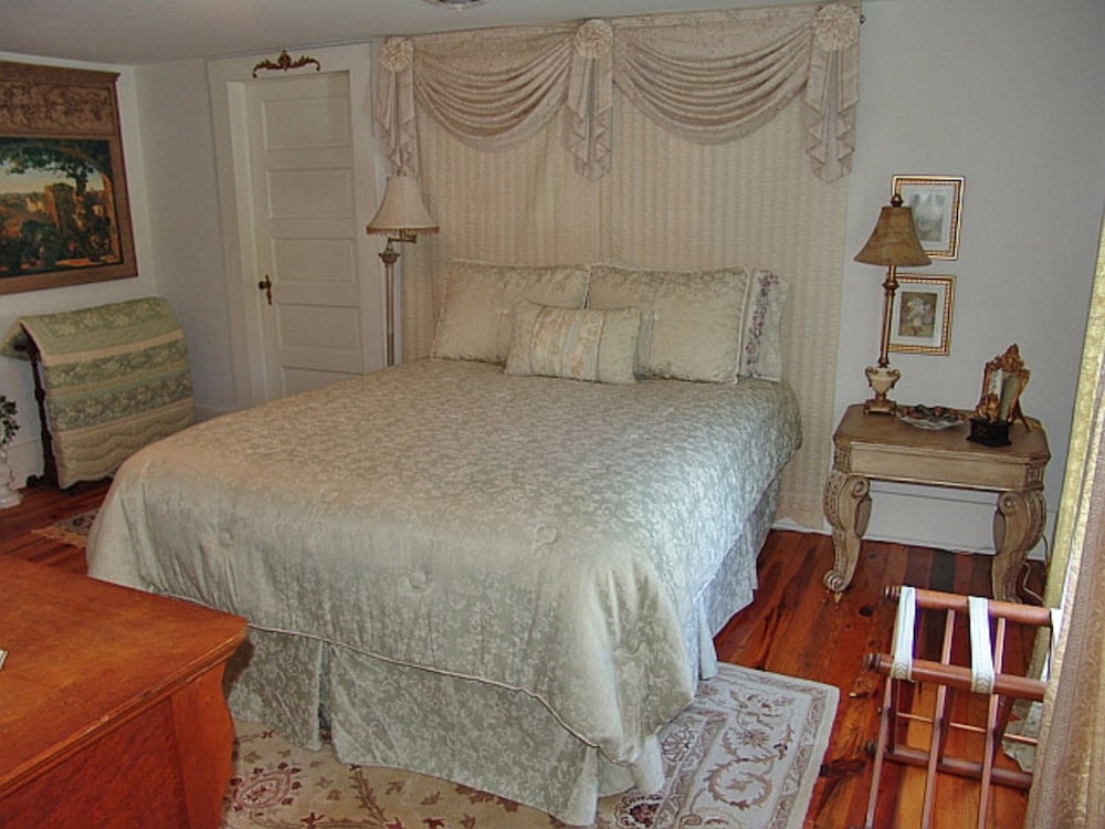 Suite, Private Bathroom (Tolley Suite) photo 2