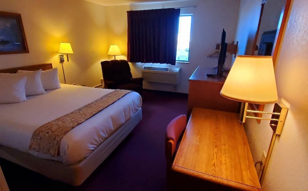 Standard Single Room, 1 Queen Bed, Accessible, Non Smoking photo 1