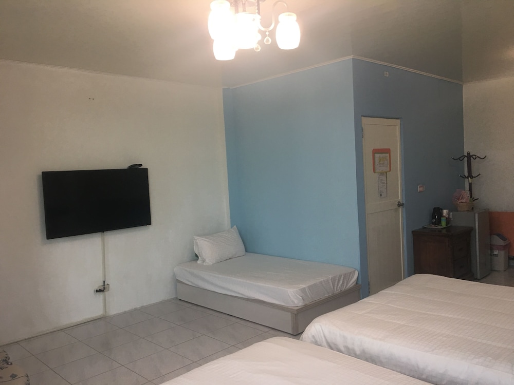 Family Room, 1 Bedroom, Lanai, City View photo 2