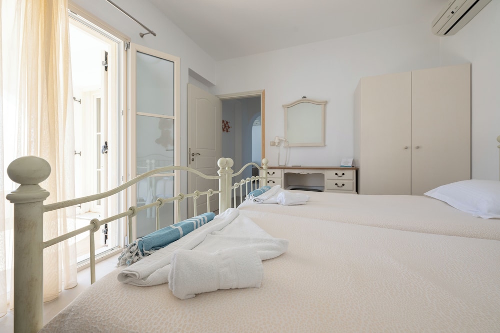 Economy Villa photo 2