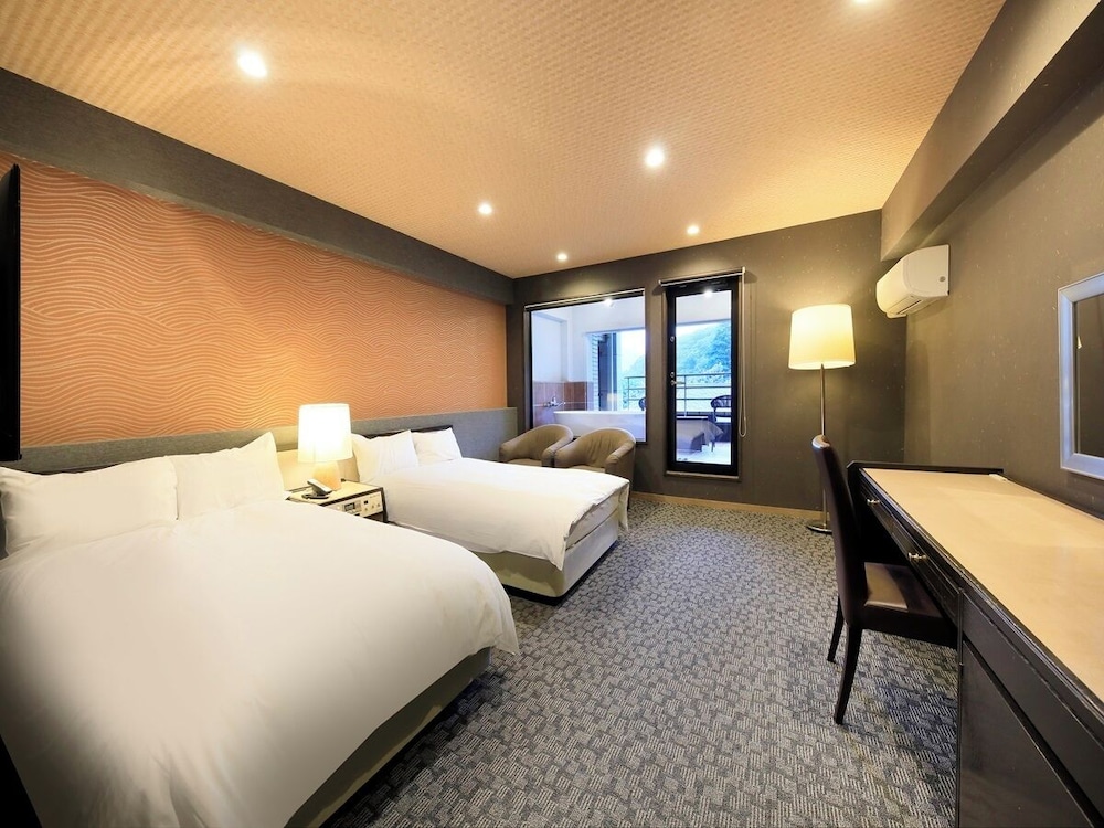 Twin Room with Private Open Air Bath - Photo 1