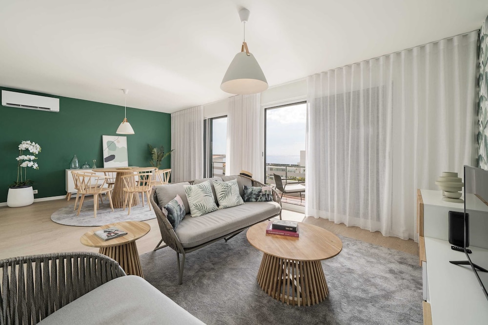 Basic Apartment, Multiple Beds, Sea View