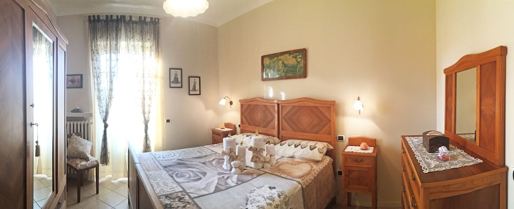 House, Multiple Beds photo 3