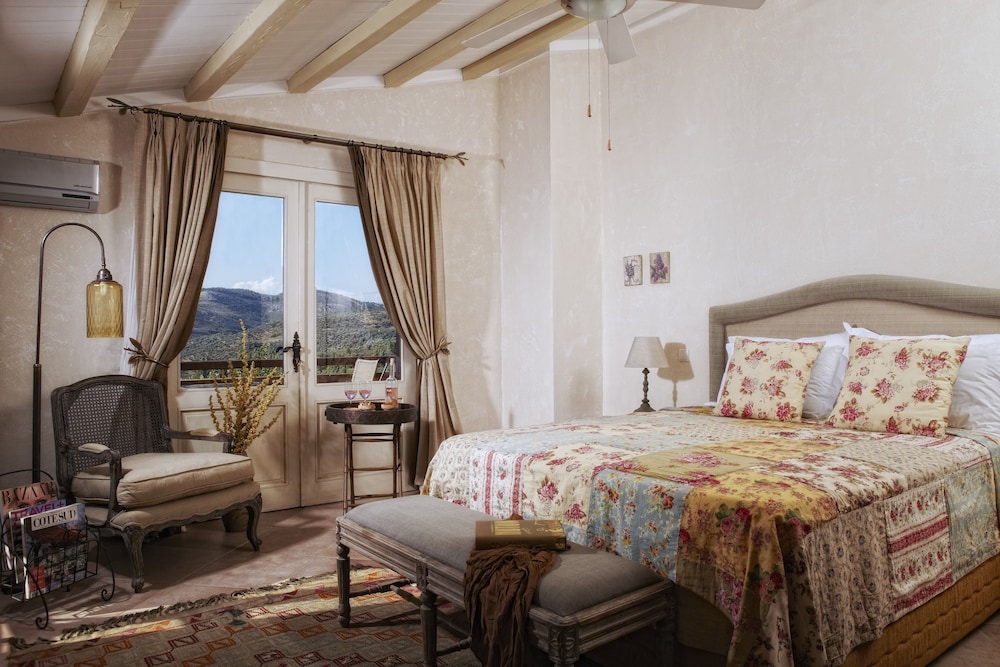 Deluxe Room, Garden View photo 2