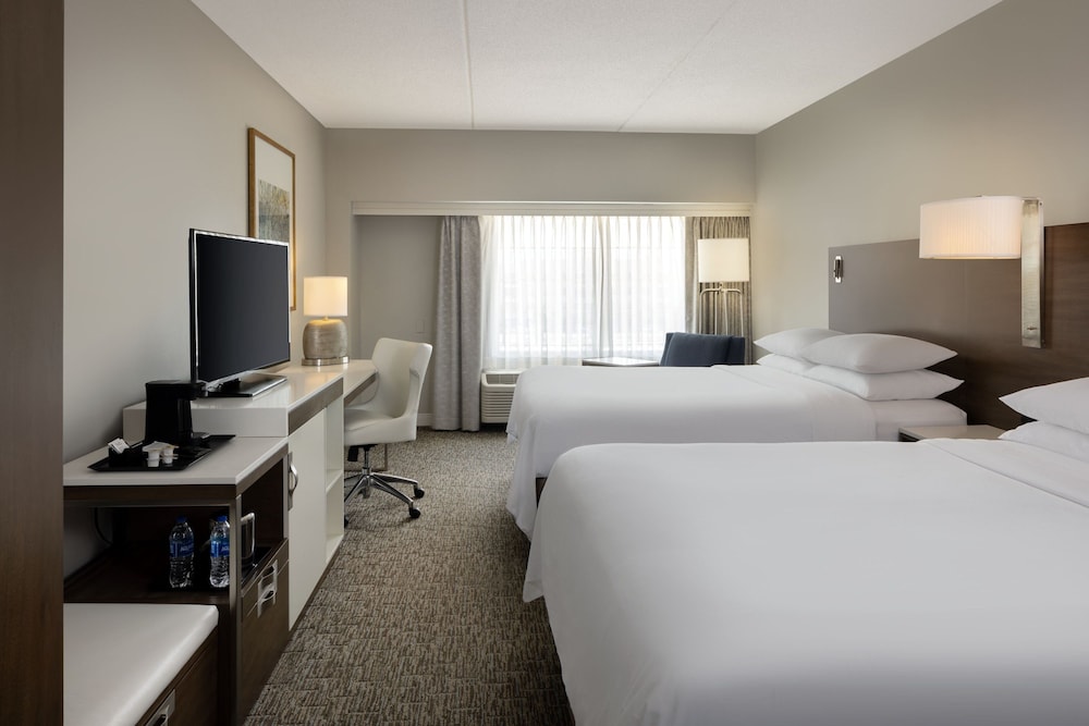 Traditional Room, 2 Queen Beds - Photo 1