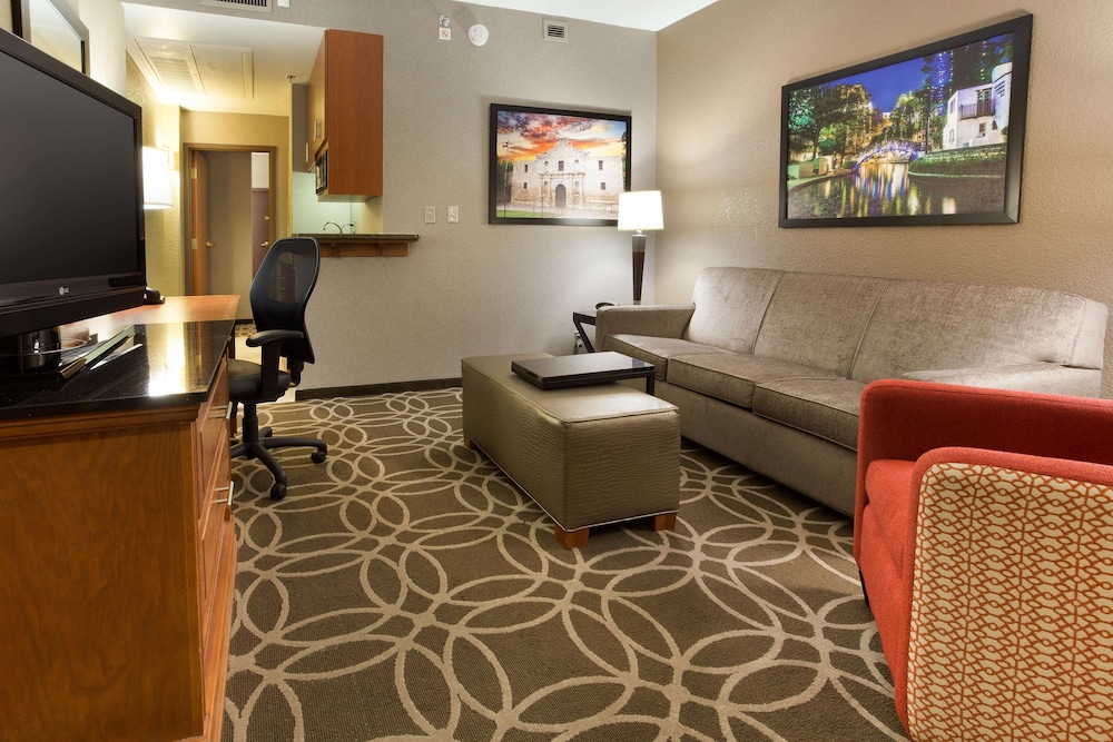 Suite, 1 King Bed with Sofa bed, Refrigerator & Microwave (2 Rooms, Upper Floor, Terrace) - Photo 1