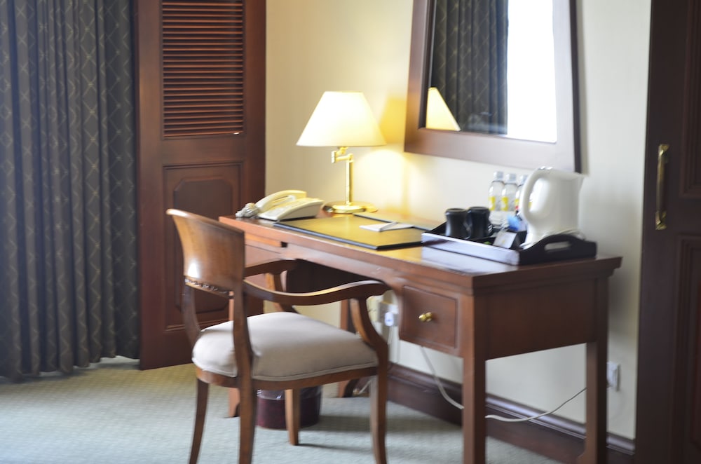 Deluxe City View (Non-Smoking Room) - Photo 7