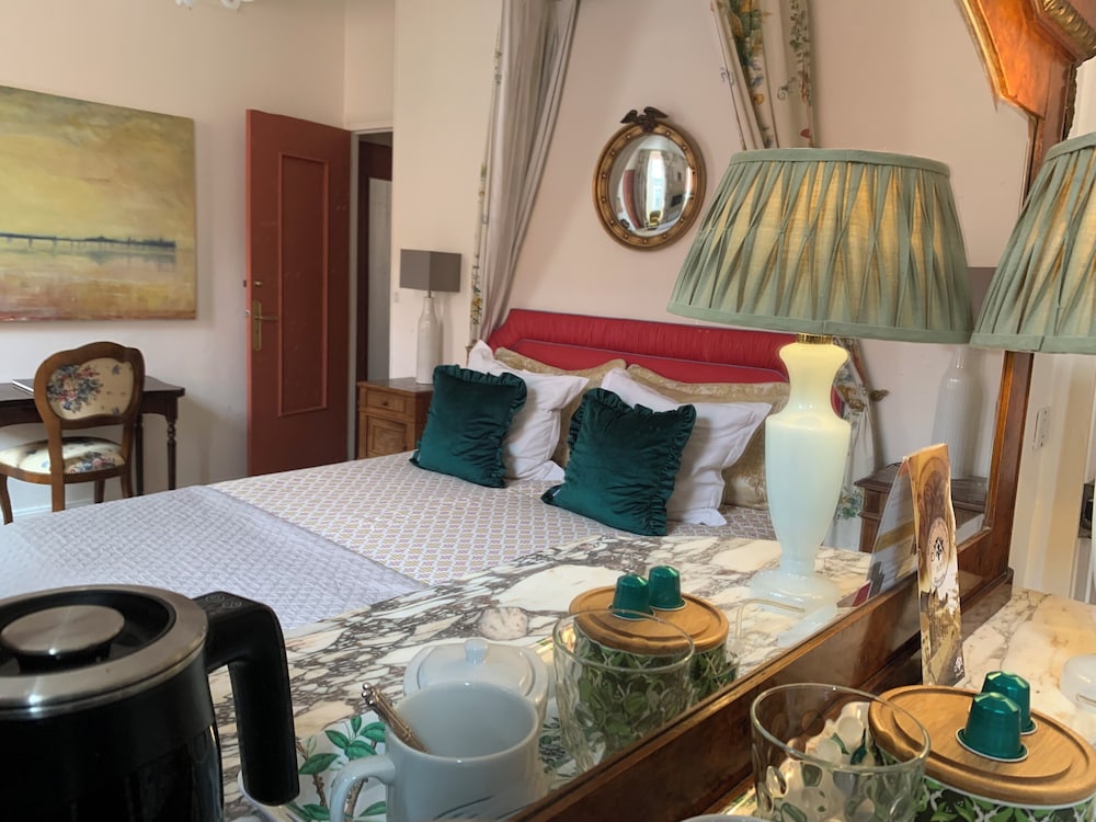 Triple Room, City View photo 1
