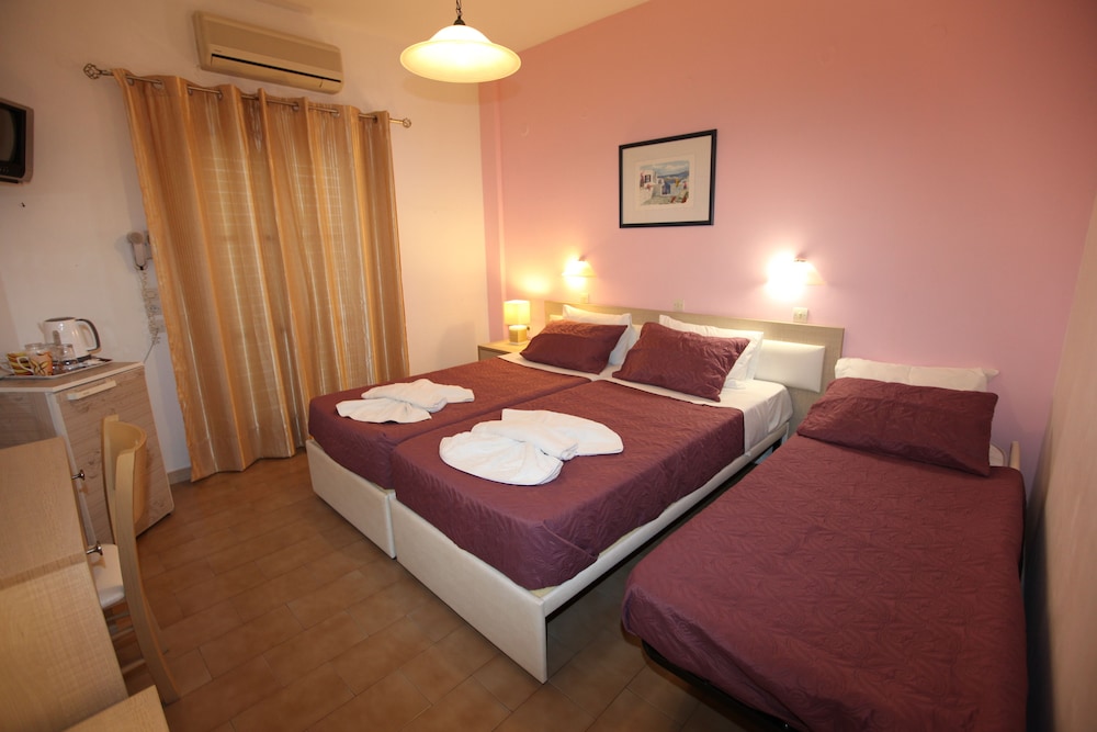 Triple Room photo 2