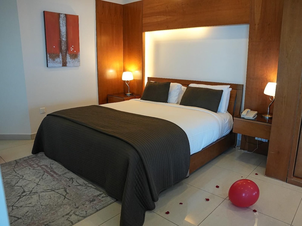 Royal Suite - Photo 3