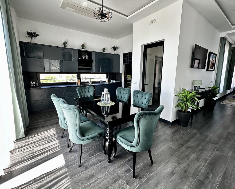 Elite Apartment - Photo 19