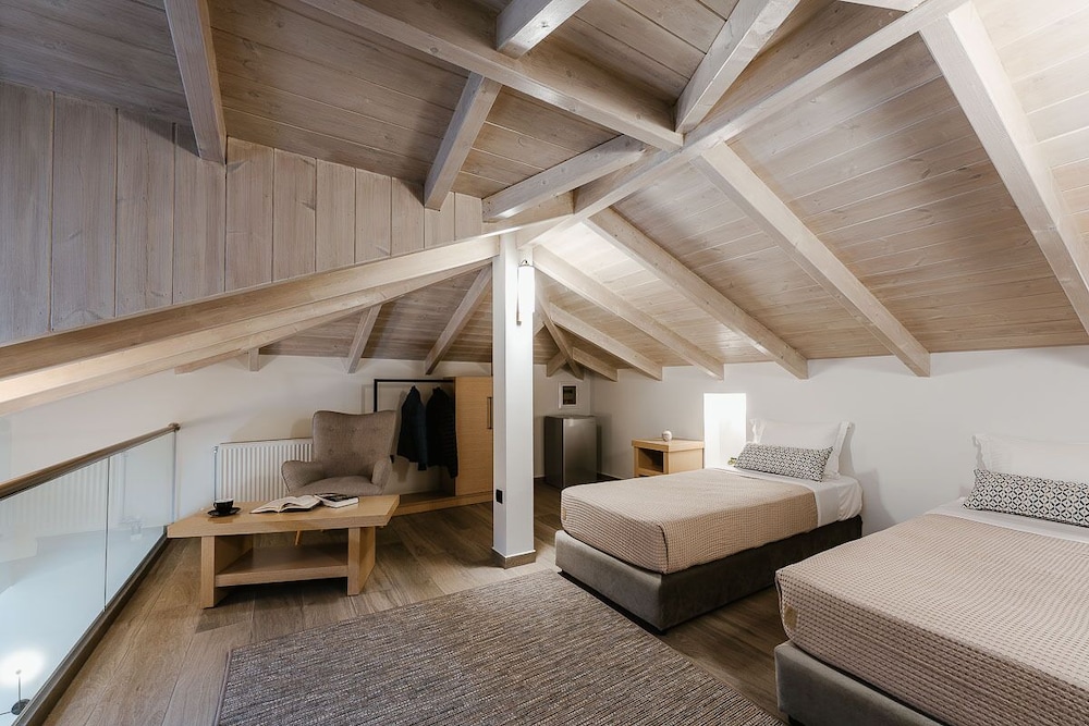 Deluxe Apartment, 2 Bedrooms, Non Smoking - Photo 3