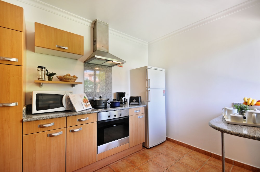 Apartment, 3 Bedrooms, Balcony photo 2