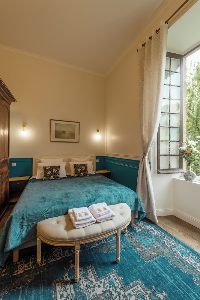 Gallery Quadruple Room, Garden View photo 1