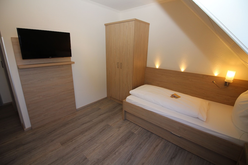 Single Room photo 3