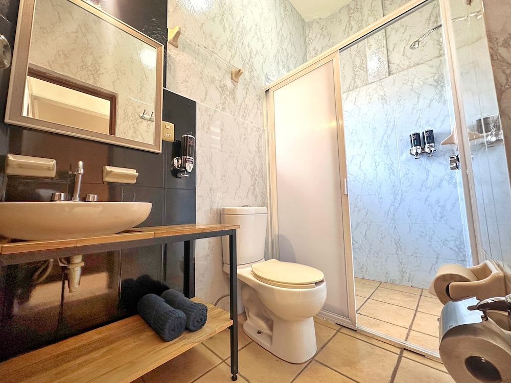 Grand Studio, 1 Bedroom, Non Smoking photo 2