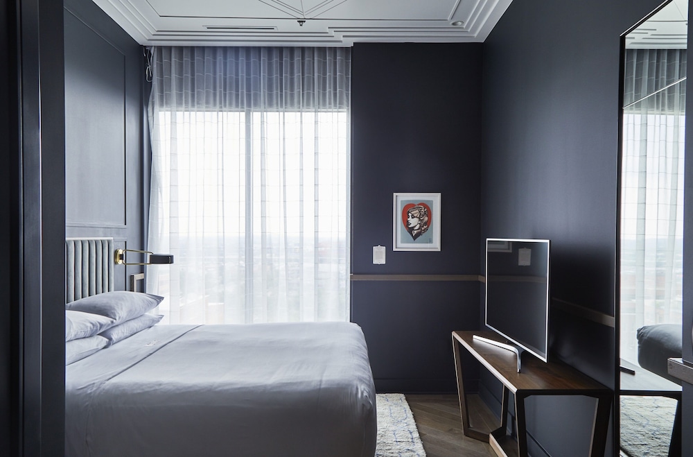 Penthouse (17) photo 3