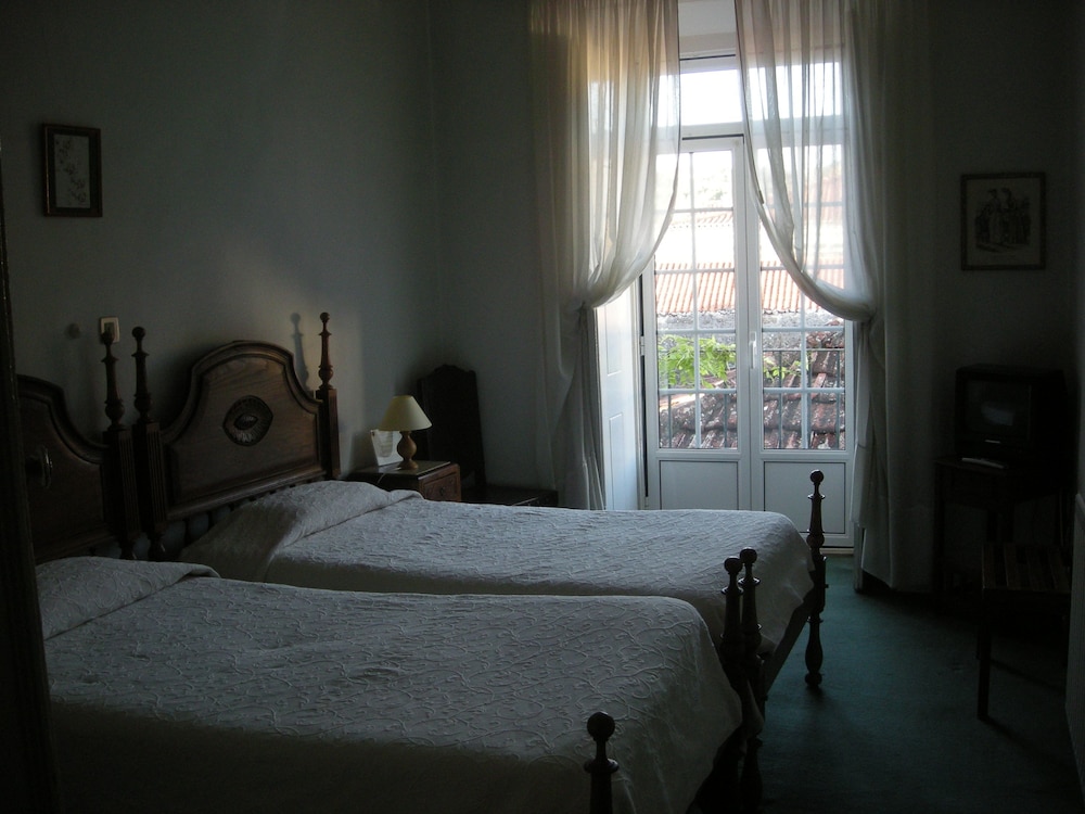 Twin Room - Photo 2