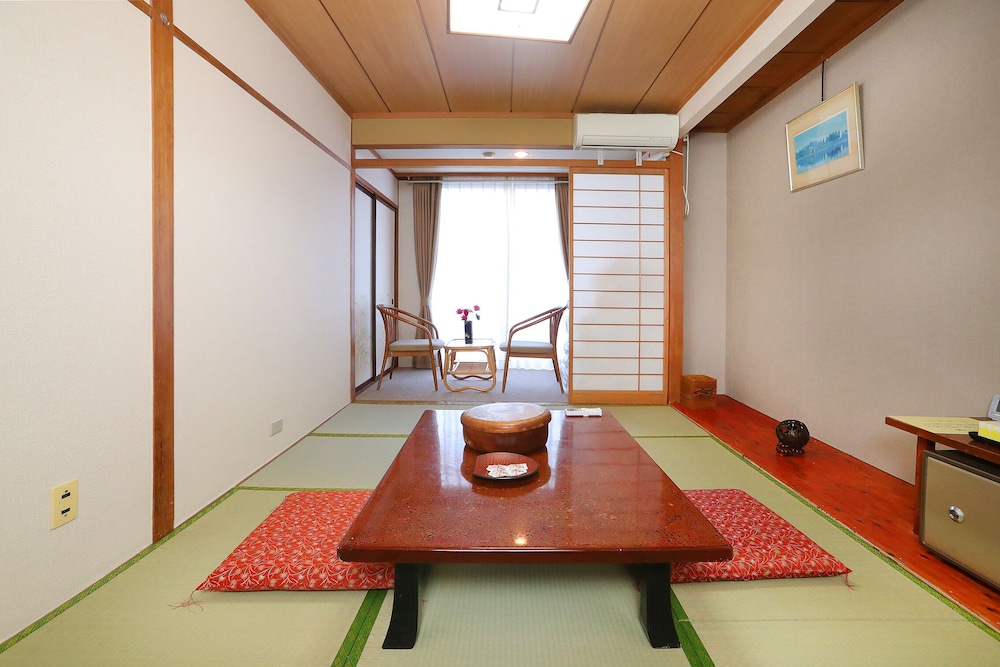 Japanese Style Room for 2 Guests, Smoking - Photo 6