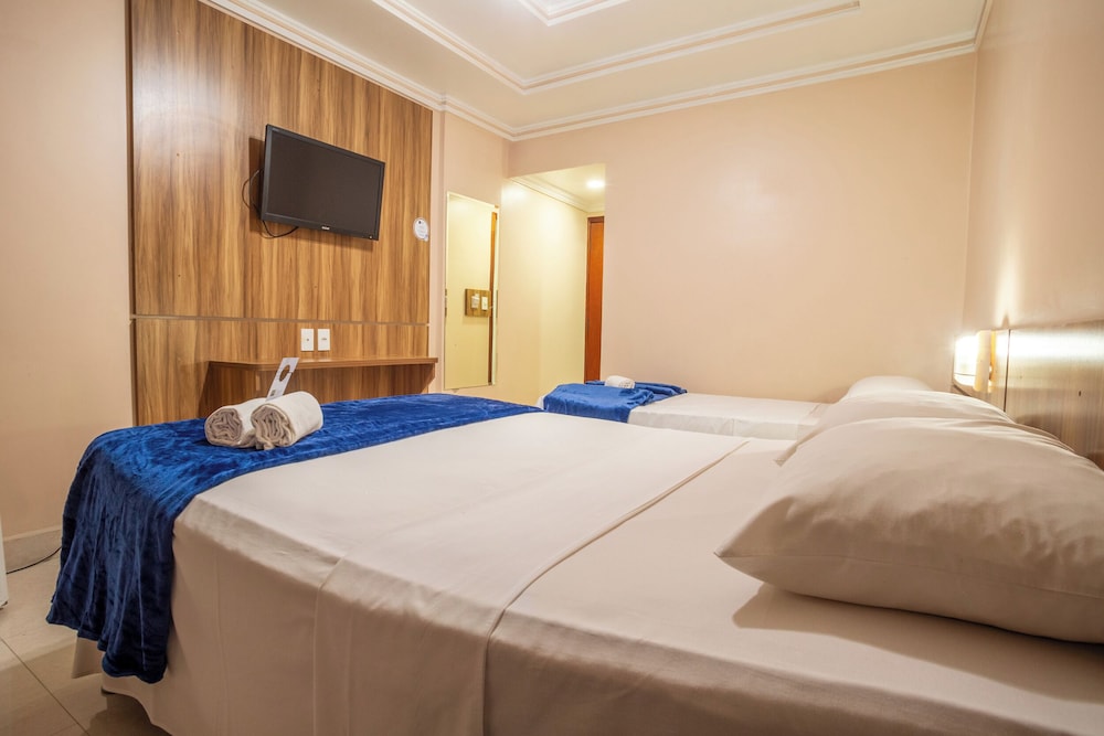 Standard Twin Room - Photo 21