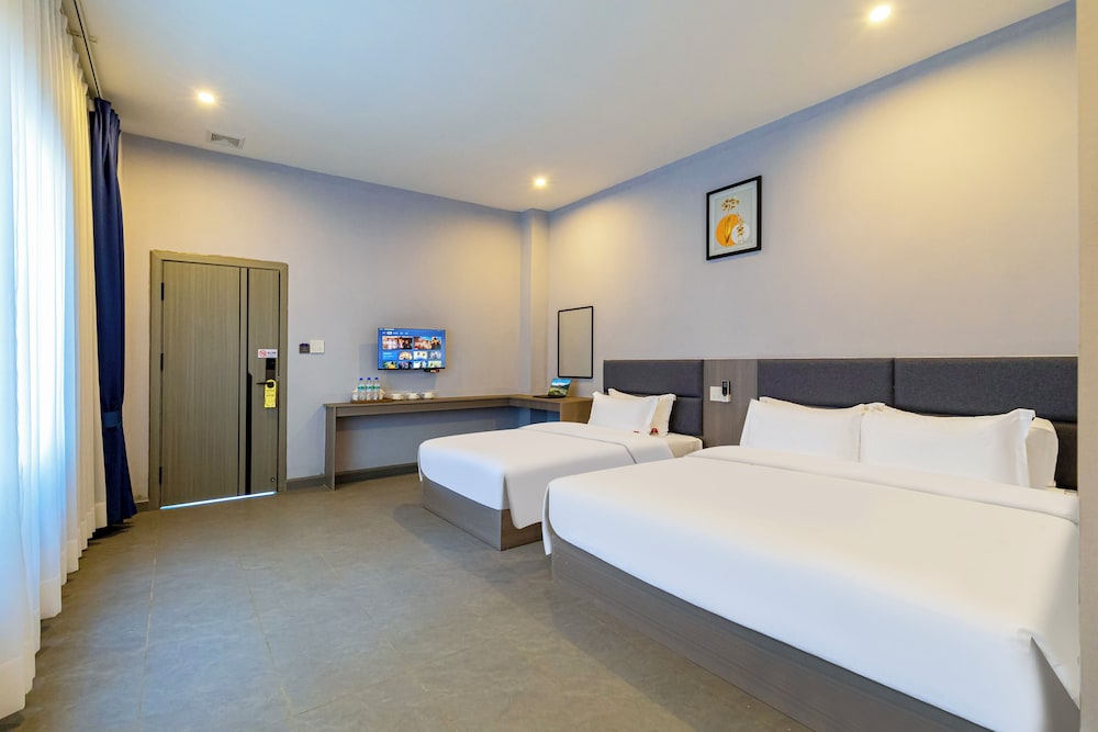Standard Triple Room, Non Smoking photo 1