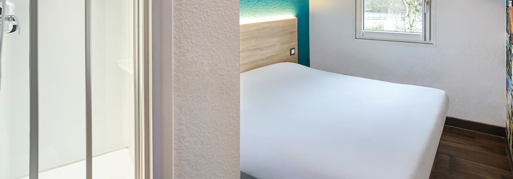 Room, 1 Double Bed, Private Bathroom (Cabrio) photo 3
