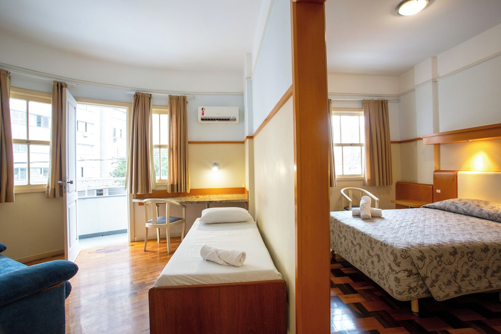 Family Quadruple Room photo 1