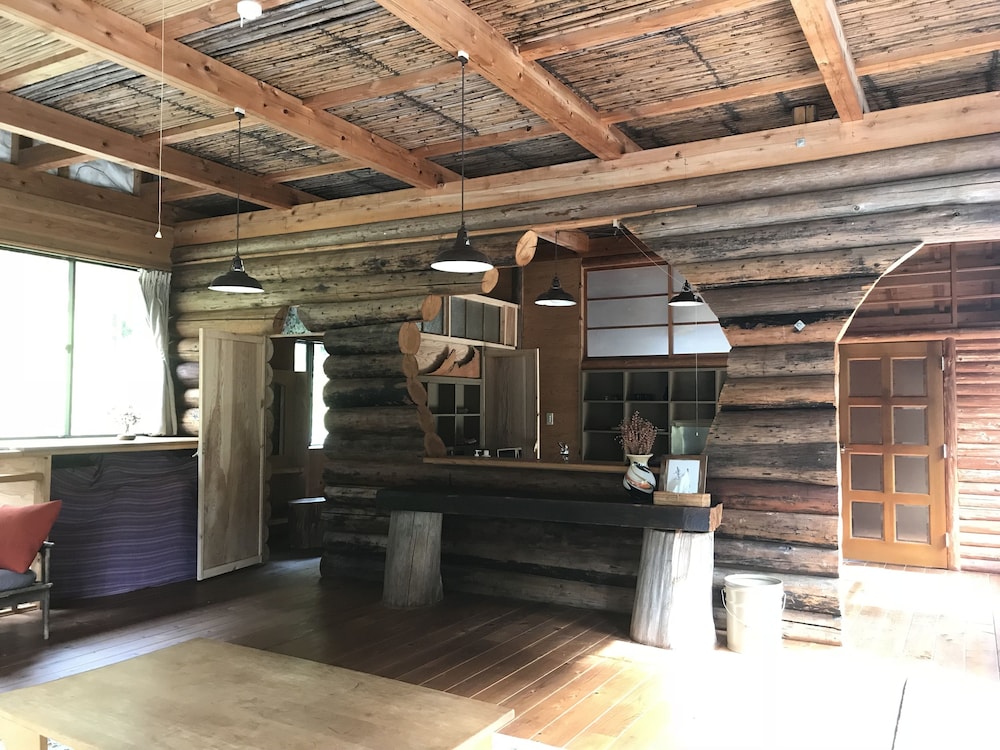 Log House Style Room photo 3