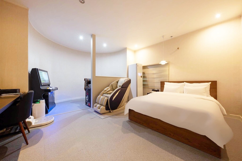 Grand Room