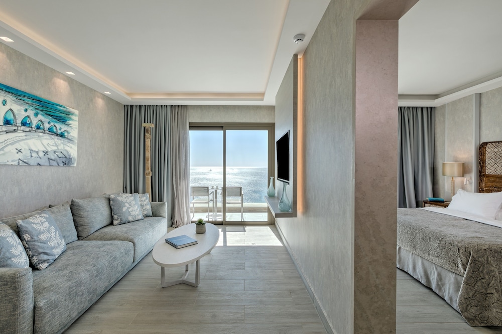Executive Suite, Sea View photo 1