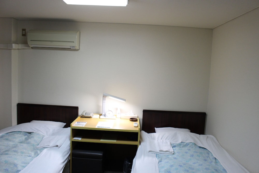 Twin Room, Smoking (A) photo 1