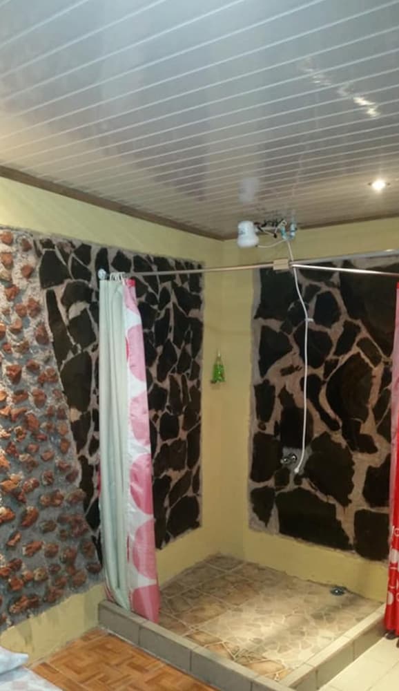 Basic Double Room, 1 Double Bed, Non Smoking photo 3