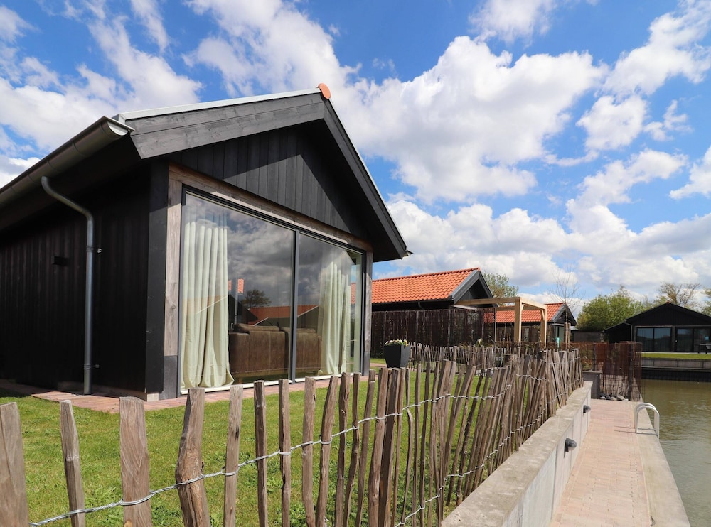 House photo 1