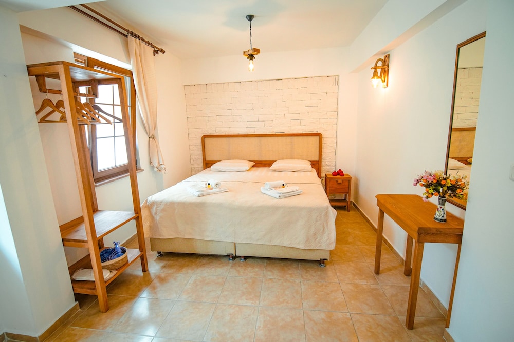 Standard Room photo 1