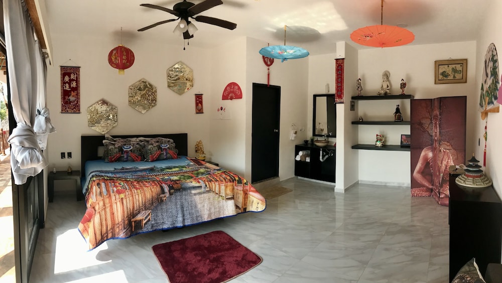 Deluxe Room (Asia)