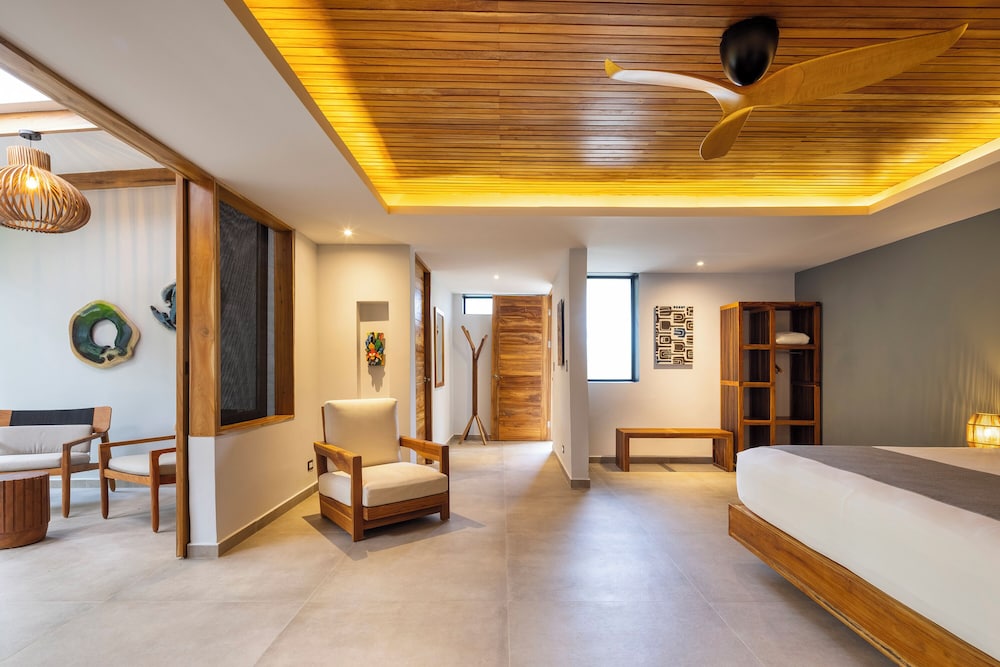 Poniente Room photo 2