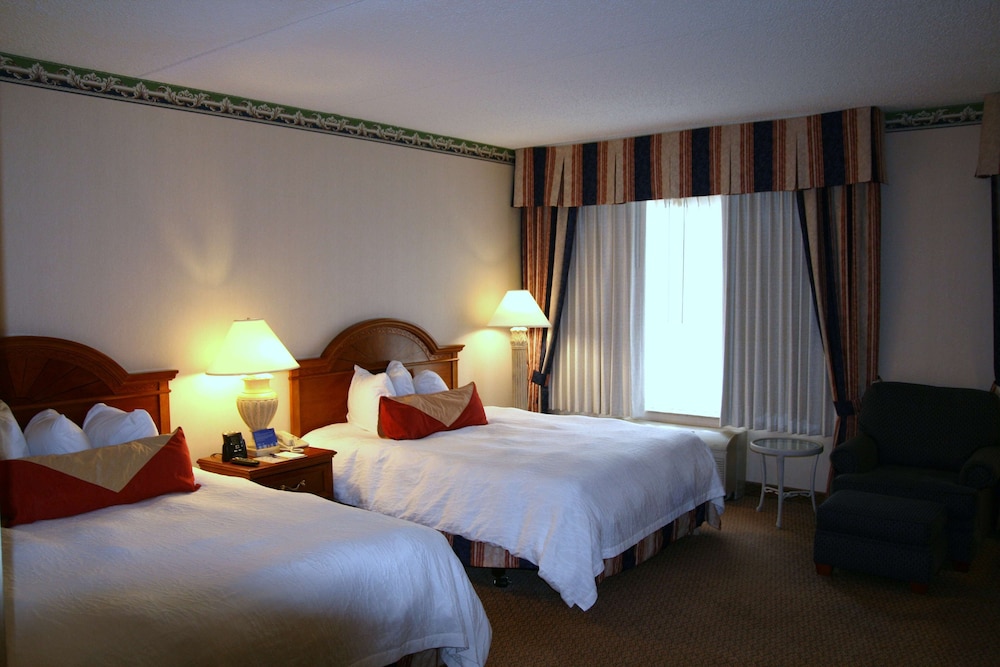 Room, 2 Queen Beds, Accessible - Photo 1