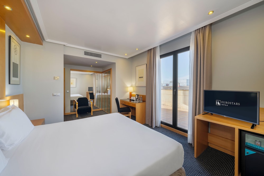 Premium Double Room, Balcony - Photo 1