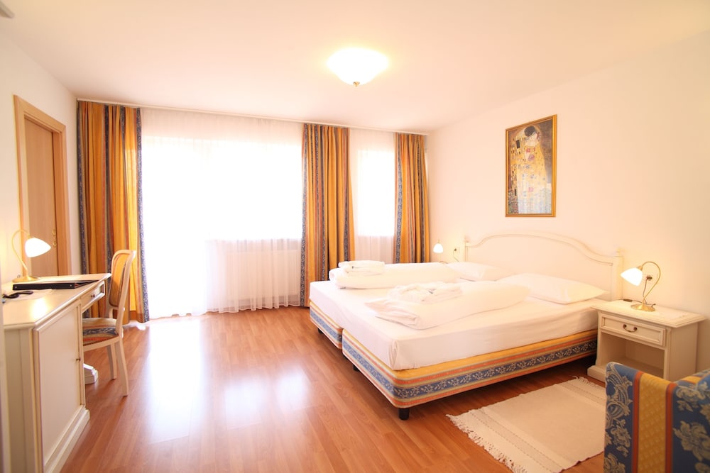 Comfort Room, Balcony (Emma) photo 3