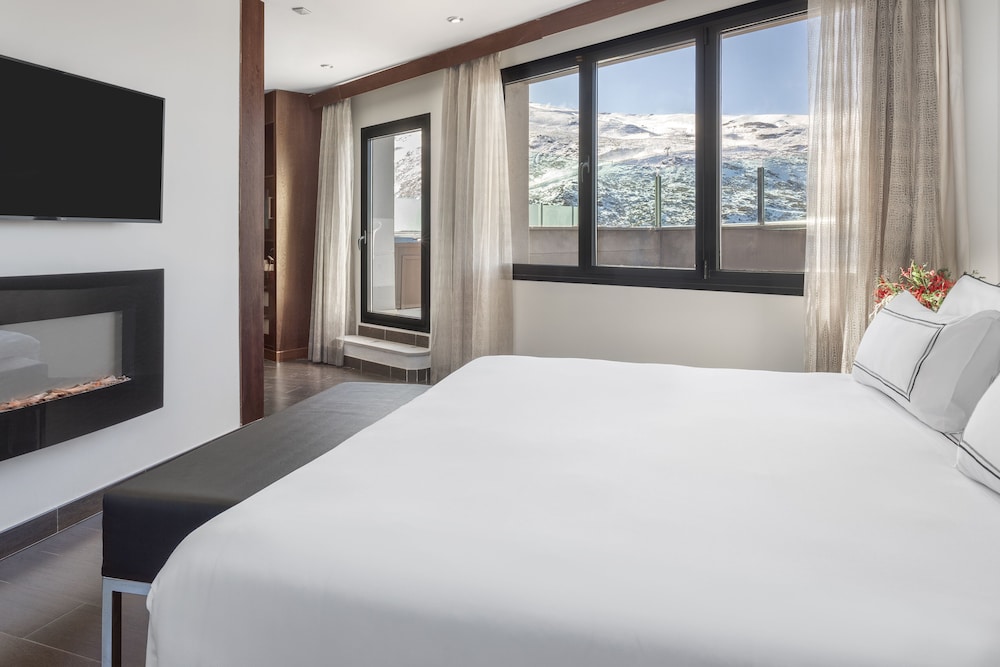 Junior Suite, 2 habitaciones (The Level con terraza y jacuzzi) Junior Suite, 2 habitaciones (The Level con terraza y jacuzzi)