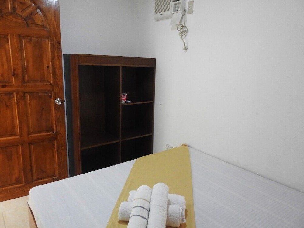 Family Room - Photo 6