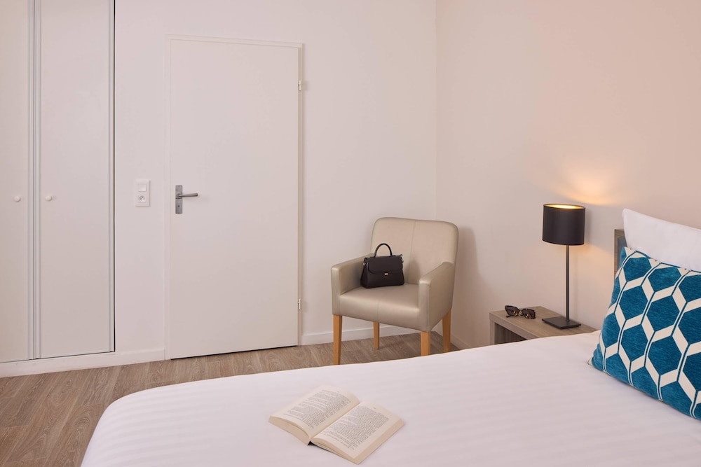 Room, 1 Queen Bed, Non Smoking (Upgrade)