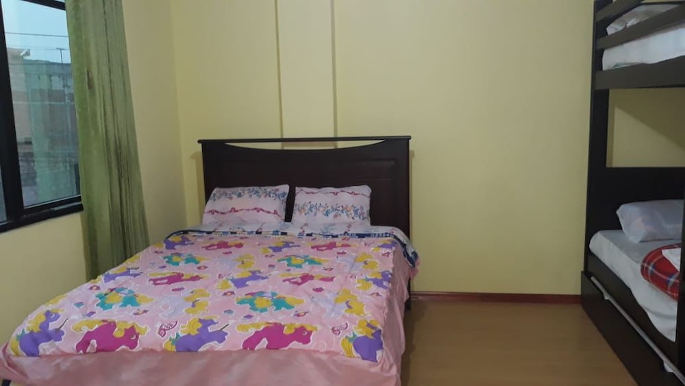 Economy Room, Multiple Beds photo 2