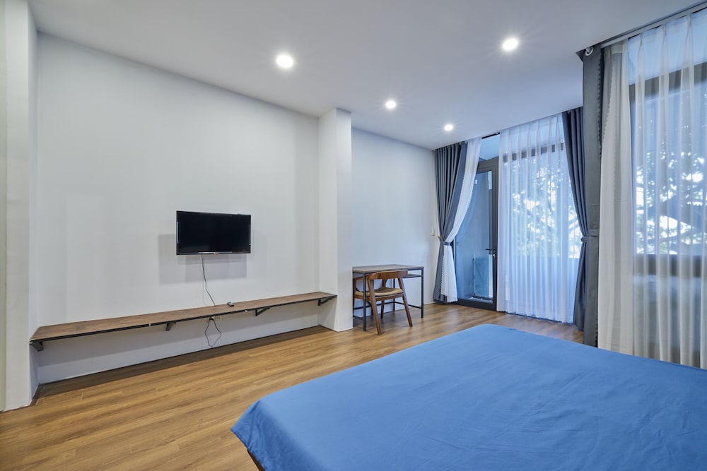 Deluxe Double Room, Balcony, River View - Photo 12