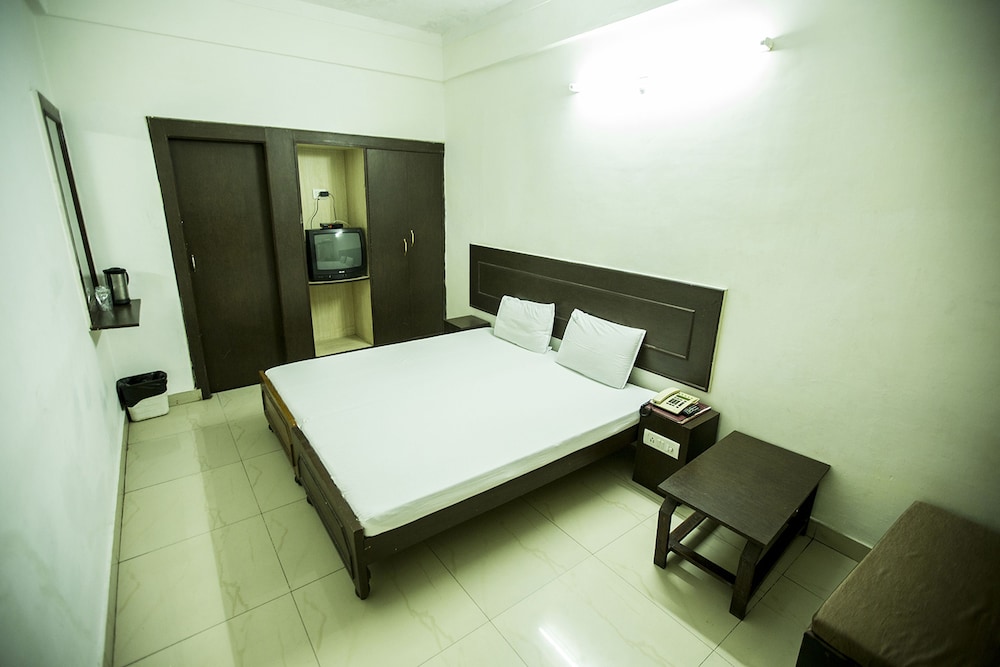 Standard Double Or Twin Room photo 3