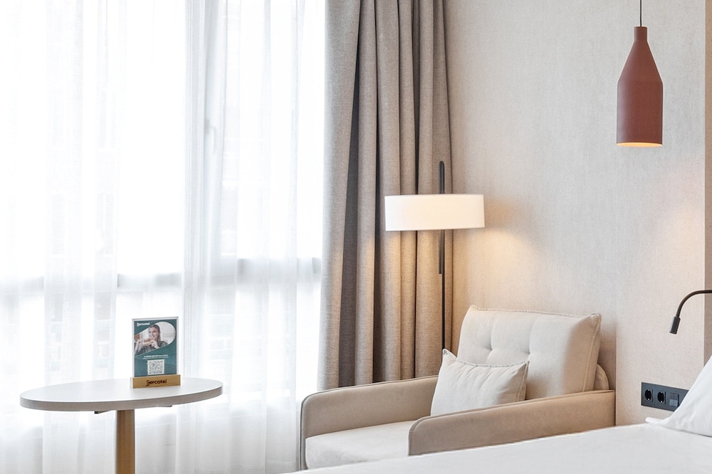 Superior Triple Room (View) - Photo 4